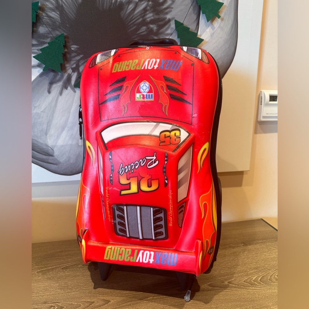 Kids suitcase, like new condition